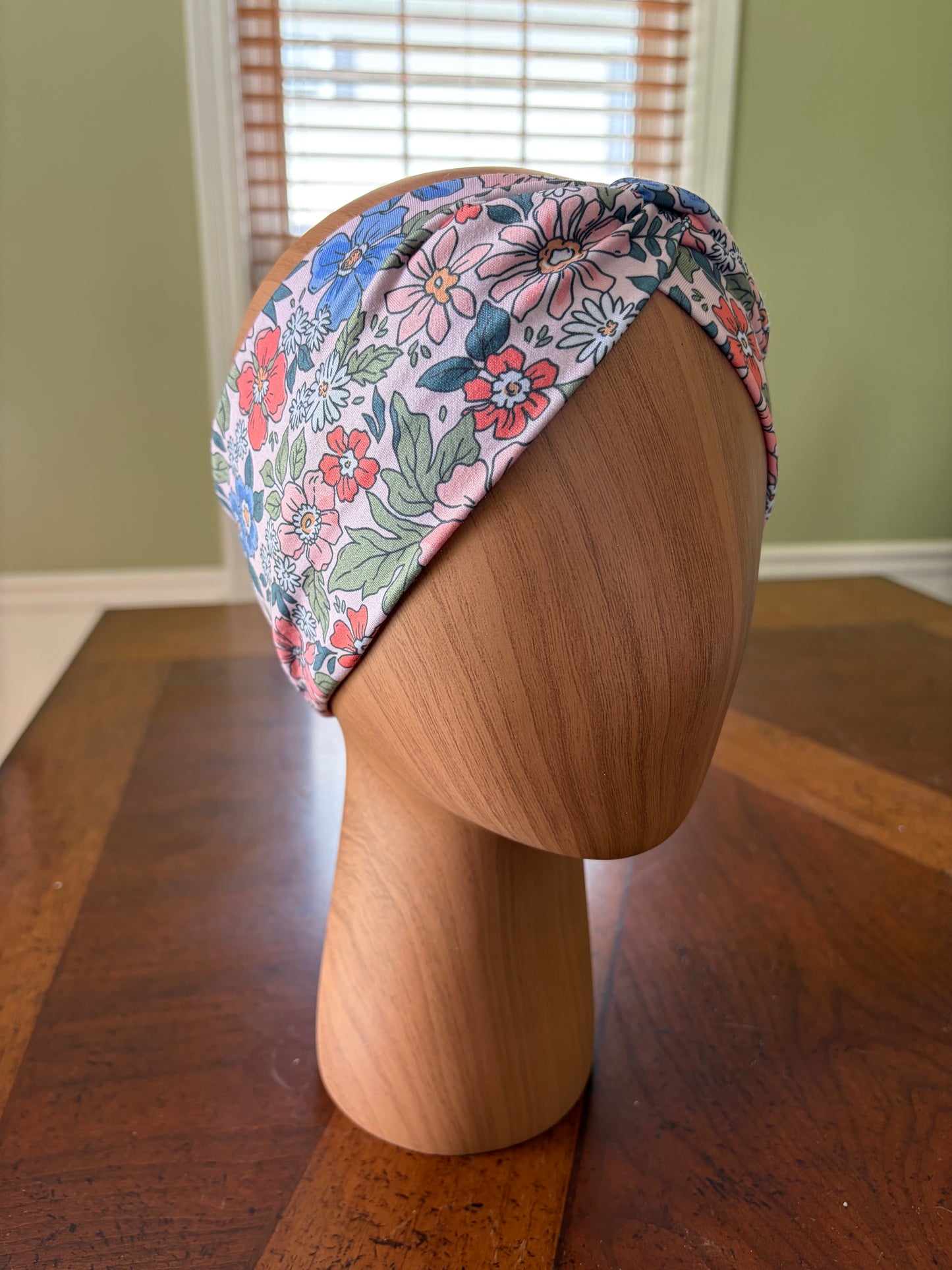 Soft Bloom Knotted Headband